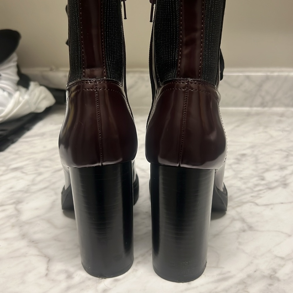 Steve Madden Latch boots size 9 Women's Burgundy in Color Lace Up Combat chunky - Picture 6 of 8
